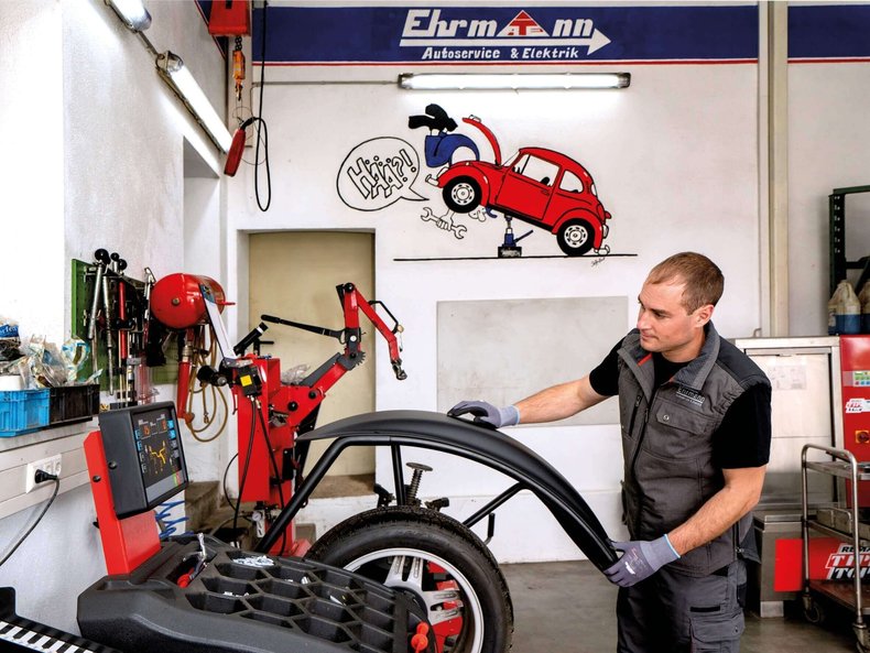 Ehrmann Autoservice & Elektrik - Professionelle Werkstattausstattung.